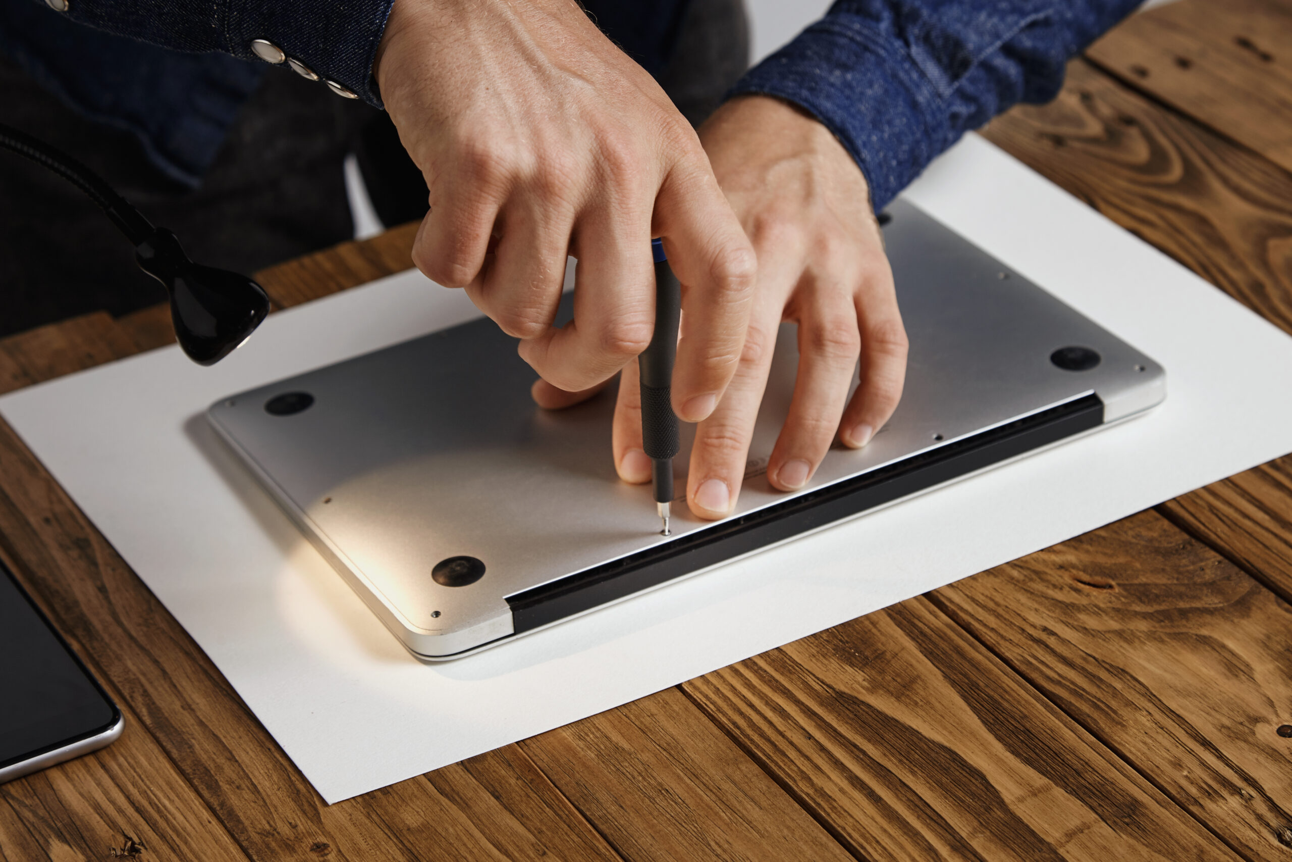Electronic repair service